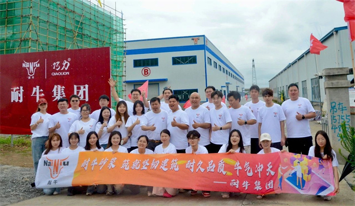J9集团官网集团团建赋能新引擎：探秘工厂，铸造建材销售铁军.